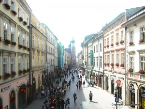 11 Polonia Spre_centrul_Cracoviei_(Vedere_din_Brama_Florianska) Cracovia