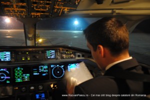 cockpit carpatair cabina pilotilor avion