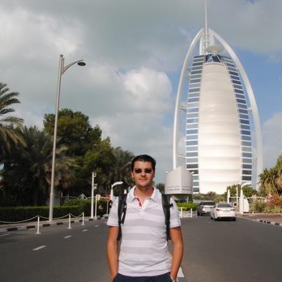 8 burj din fata
