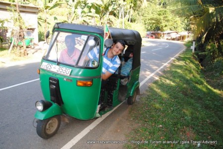 30 tuc tuc