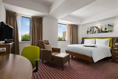 24 hampton-by-hilton-cluj