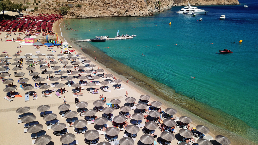 Plaja Super Paradise de pe insula Mykonos