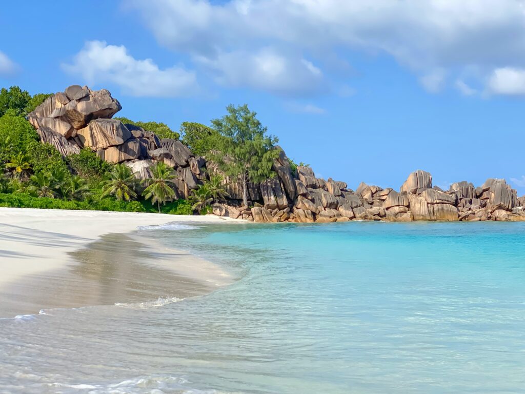 Plajă de pe insula La Digue