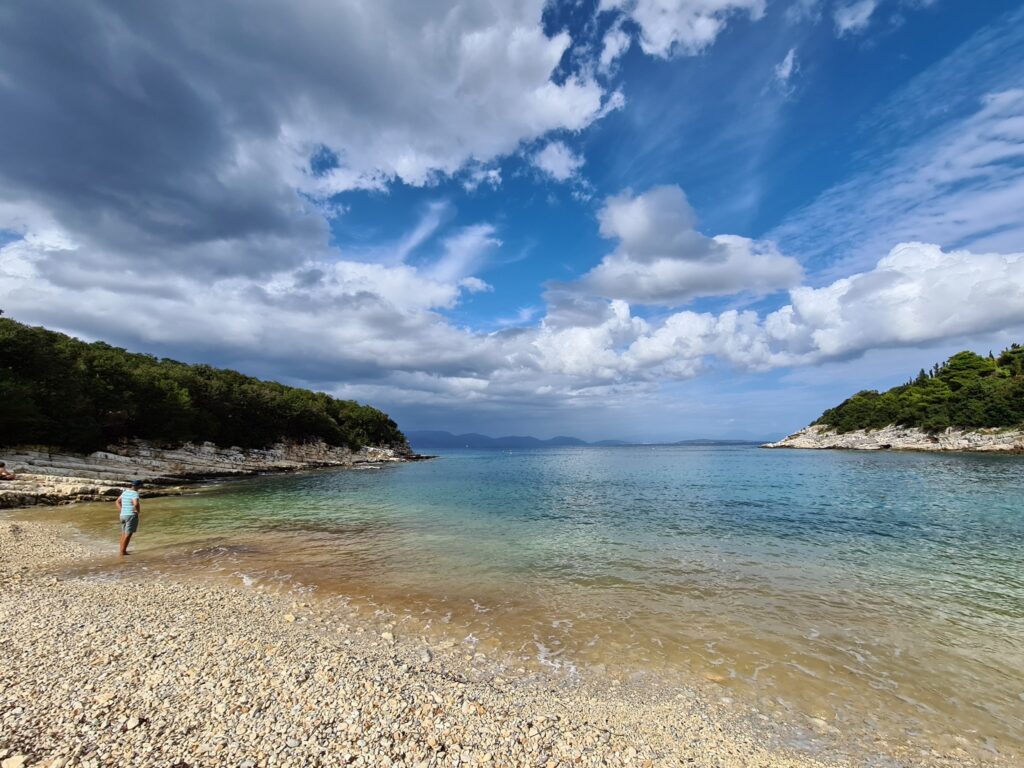 Plaja Emplisi din Kefalonia, în Grecia