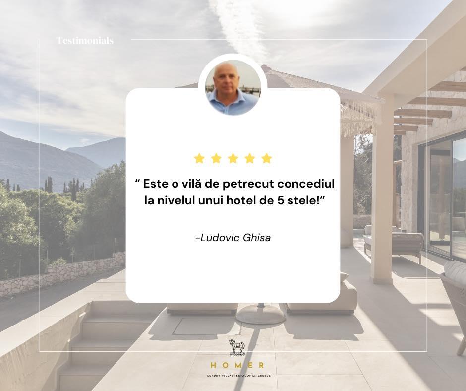 Captură cu recenzie și evaluare peste fotografia unei vile